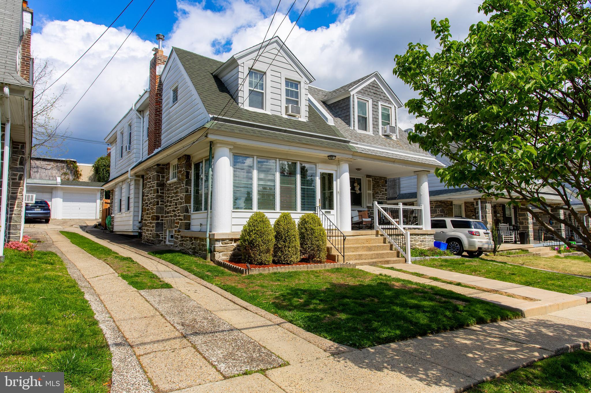 556 FAIRTHORNE AVENUE