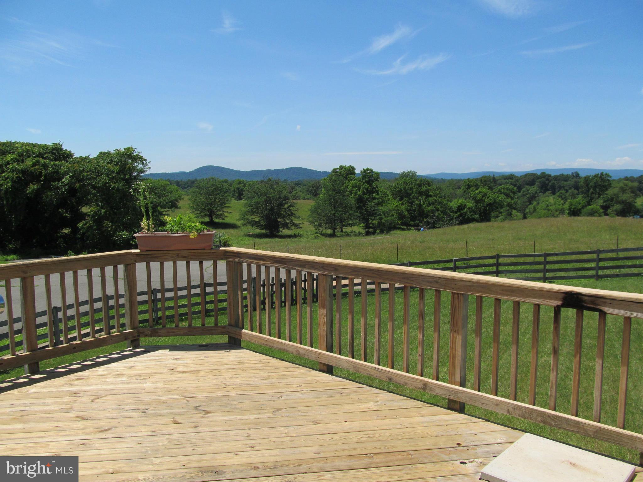 MOUNTAIN SHADE - Residential