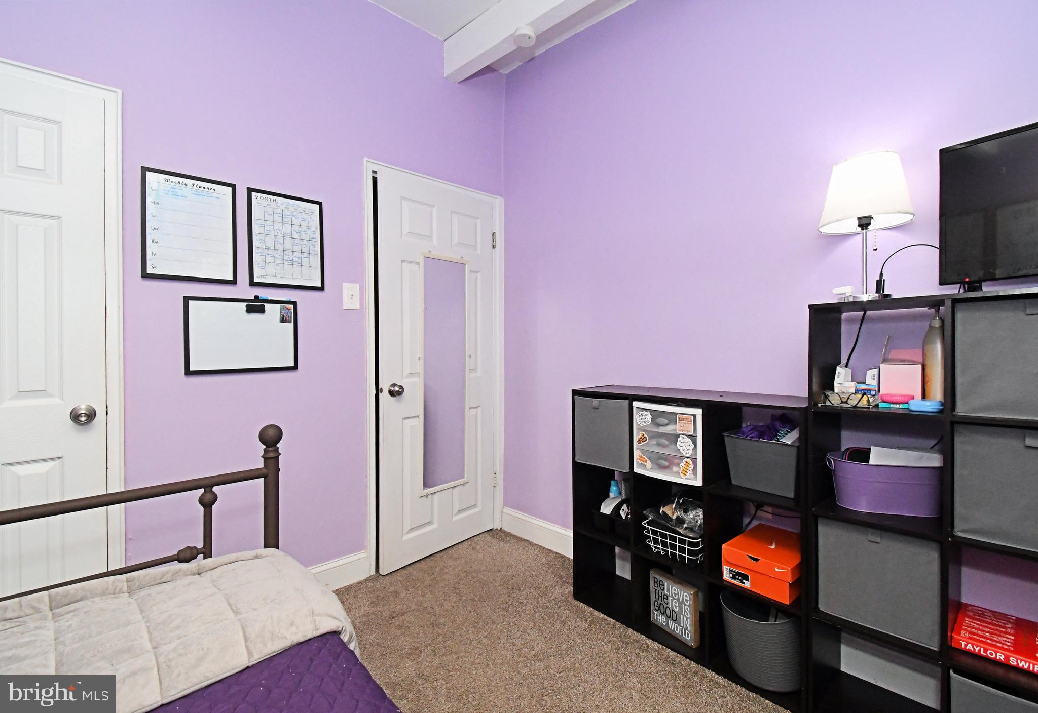 ROBERTS PARK - Residential