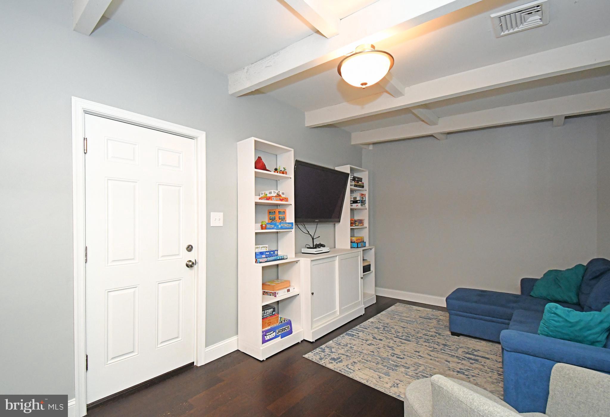 ROBERTS PARK - Residential