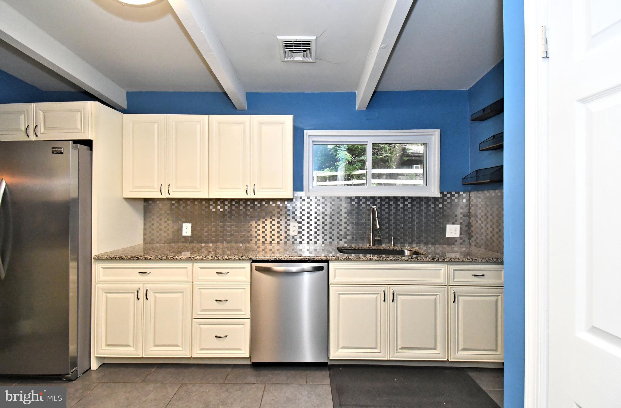 ROBERTS PARK - Residential