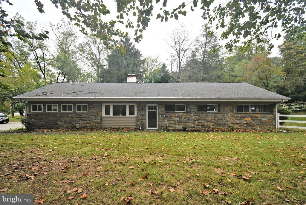 Photo of 897 Croton Road, WAYNE, PA 19087 (MLS # PAMC2156214)