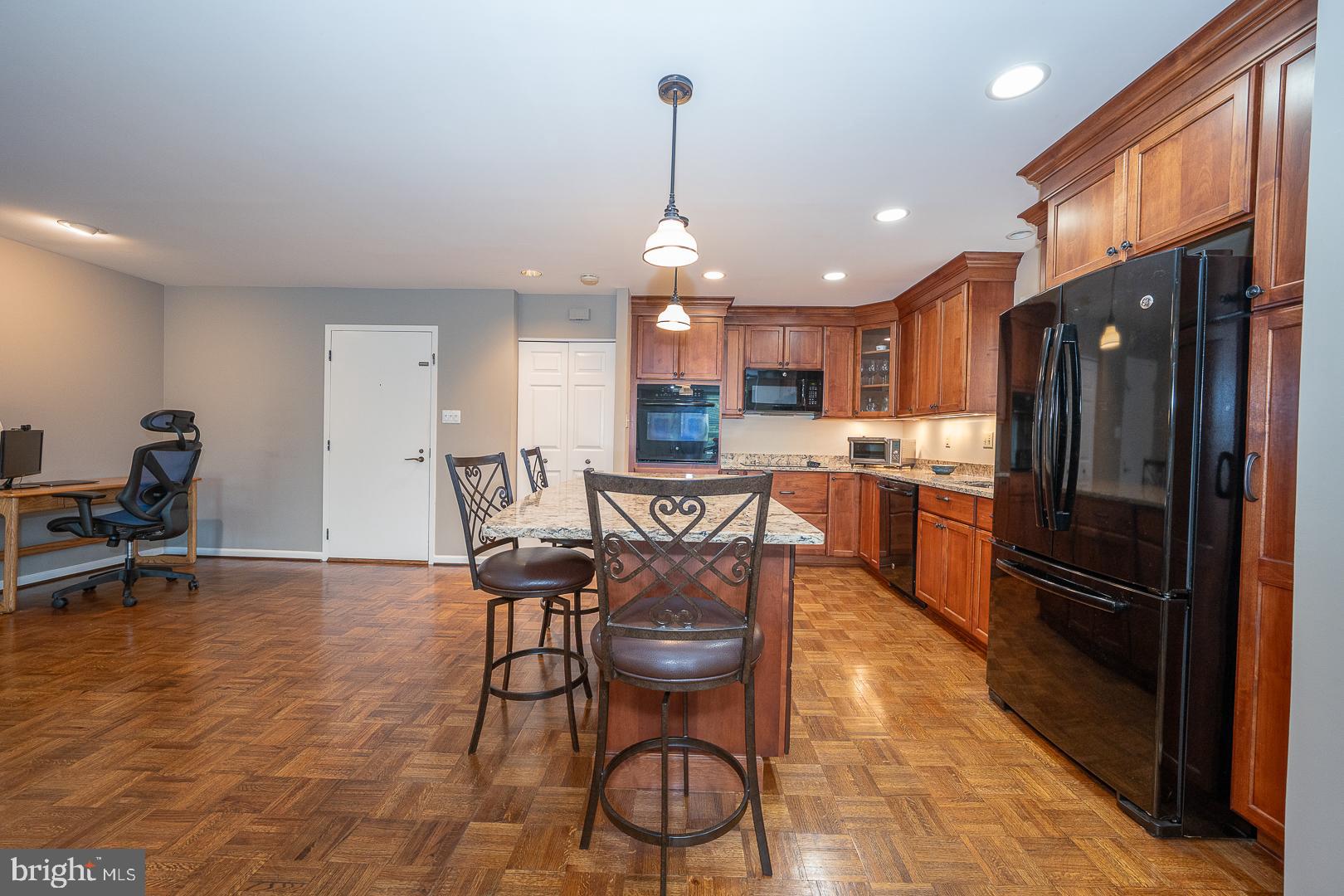 264 W MONTGOMERY AVENUE 305