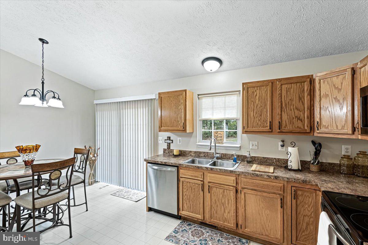 LAKE LAND OR - Residential