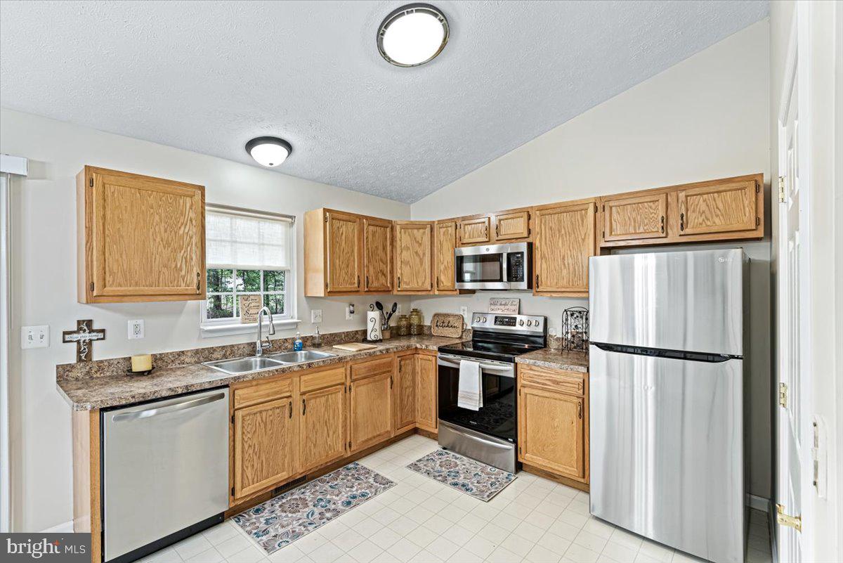 LAKE LAND OR - Residential