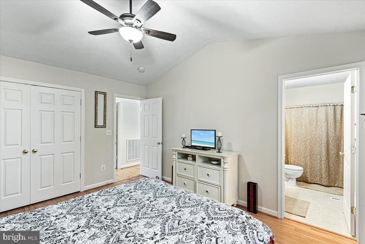 LAKE LAND OR - Residential