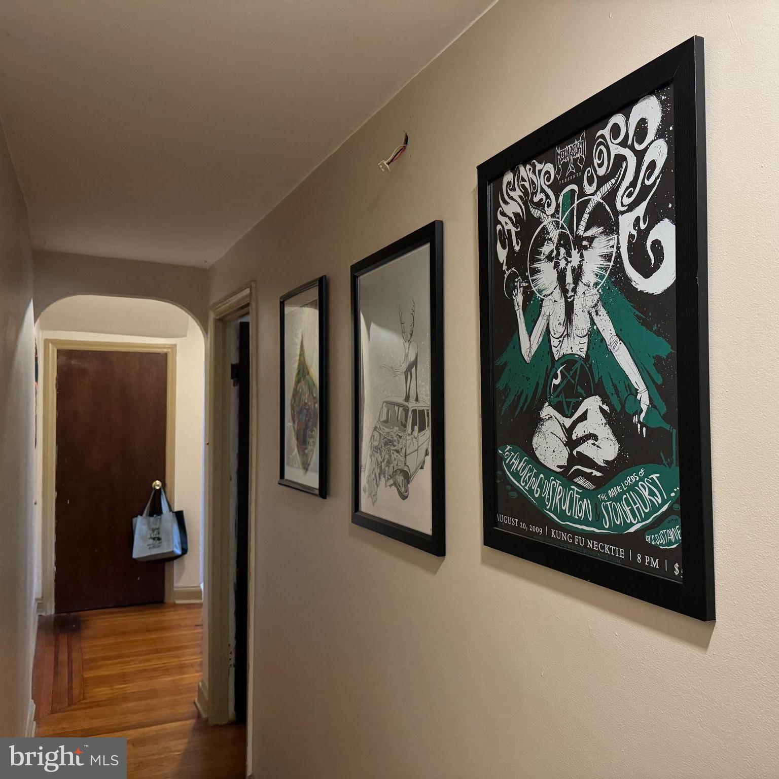 SQUIRREL HILL - Residential