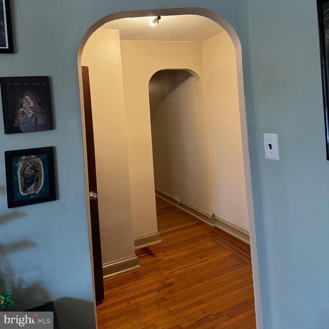 SQUIRREL HILL - Residential