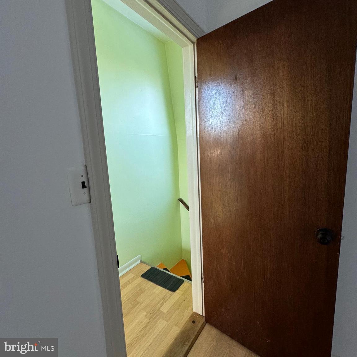 SQUIRREL HILL - Residential