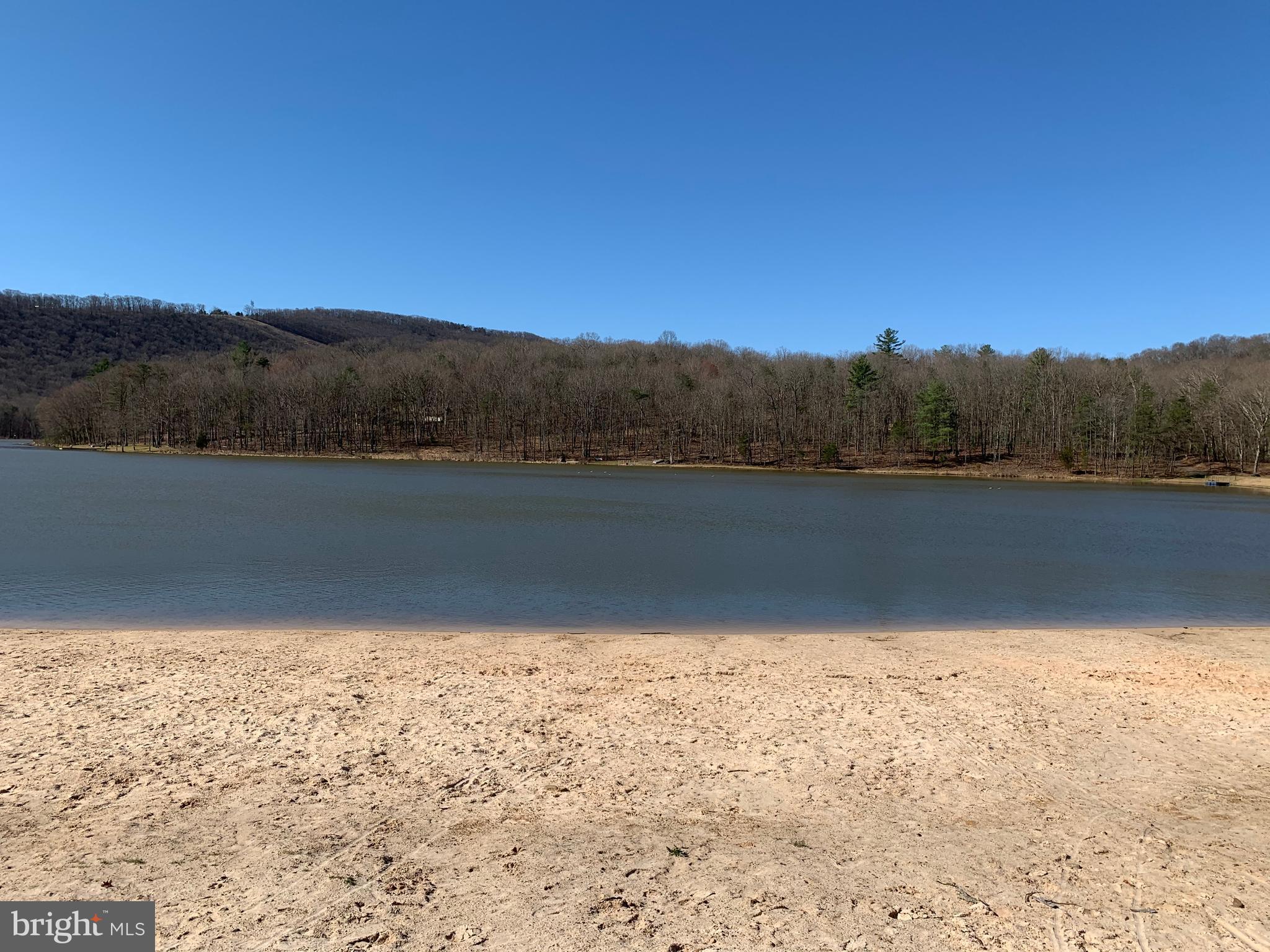 LAKE FERNDALE - Land