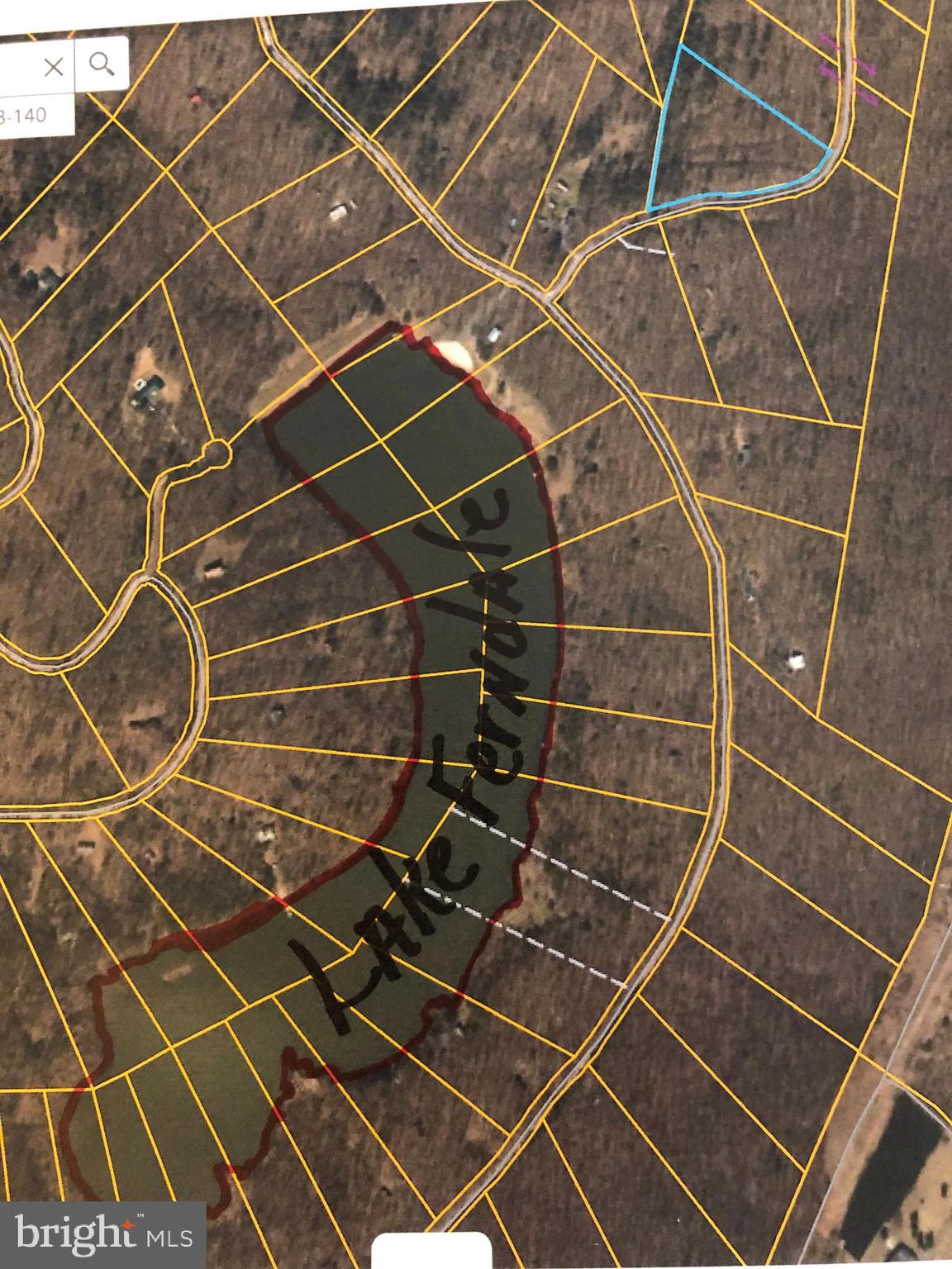 LAKE FERNDALE - Land