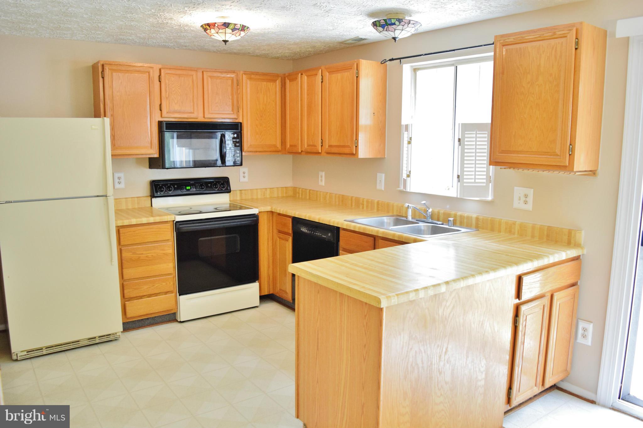 LITTLE ROCKY RUN - Residential Lease