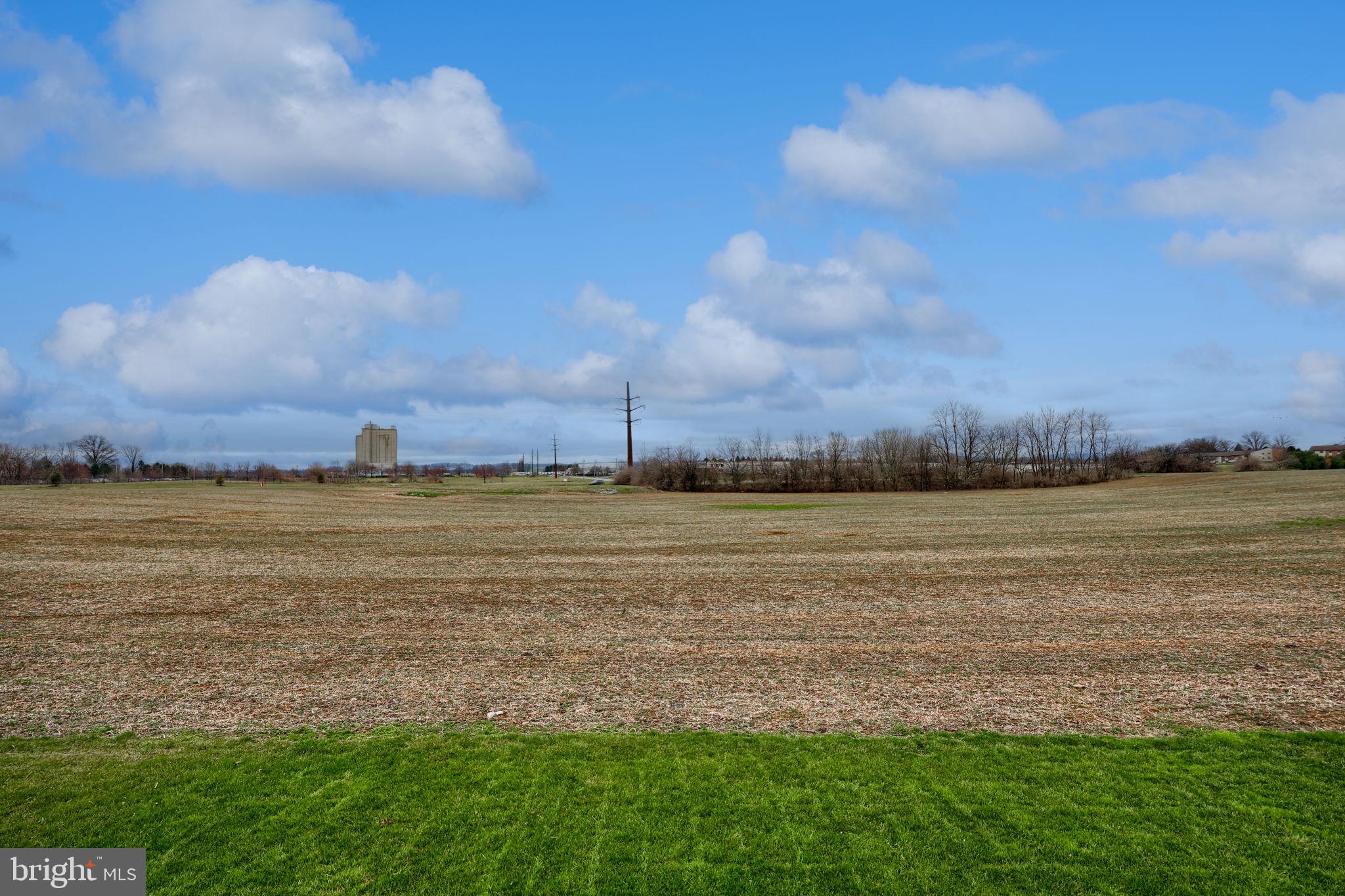 THE GABLES AT ELM TREE - Residential