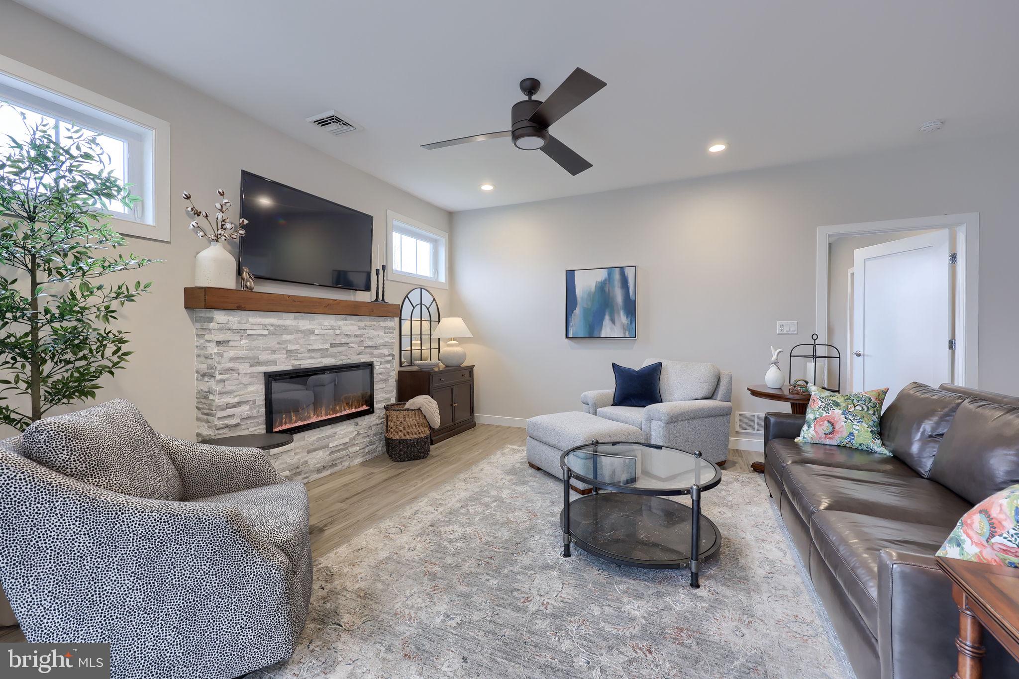 THE GABLES AT ELM TREE - Residential