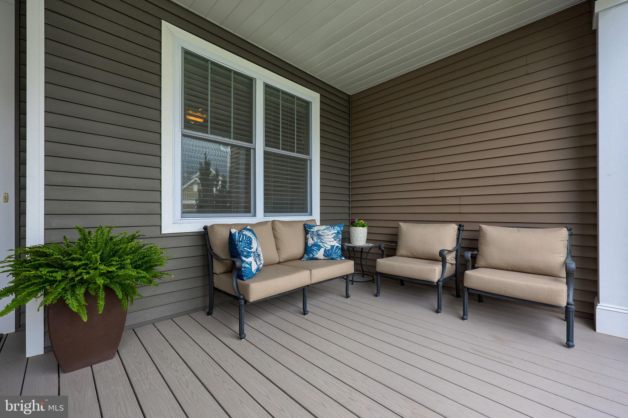 1432 WILLOW CREEK DRIVE