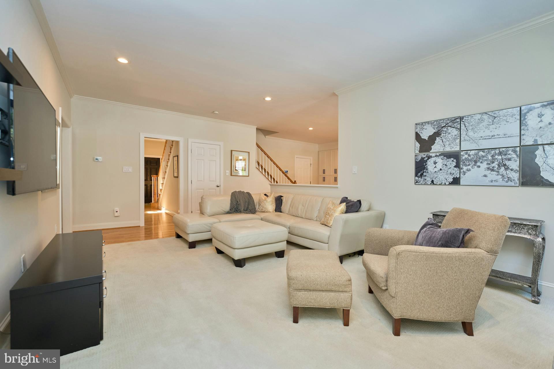 POTOMAC LAKES - Residential