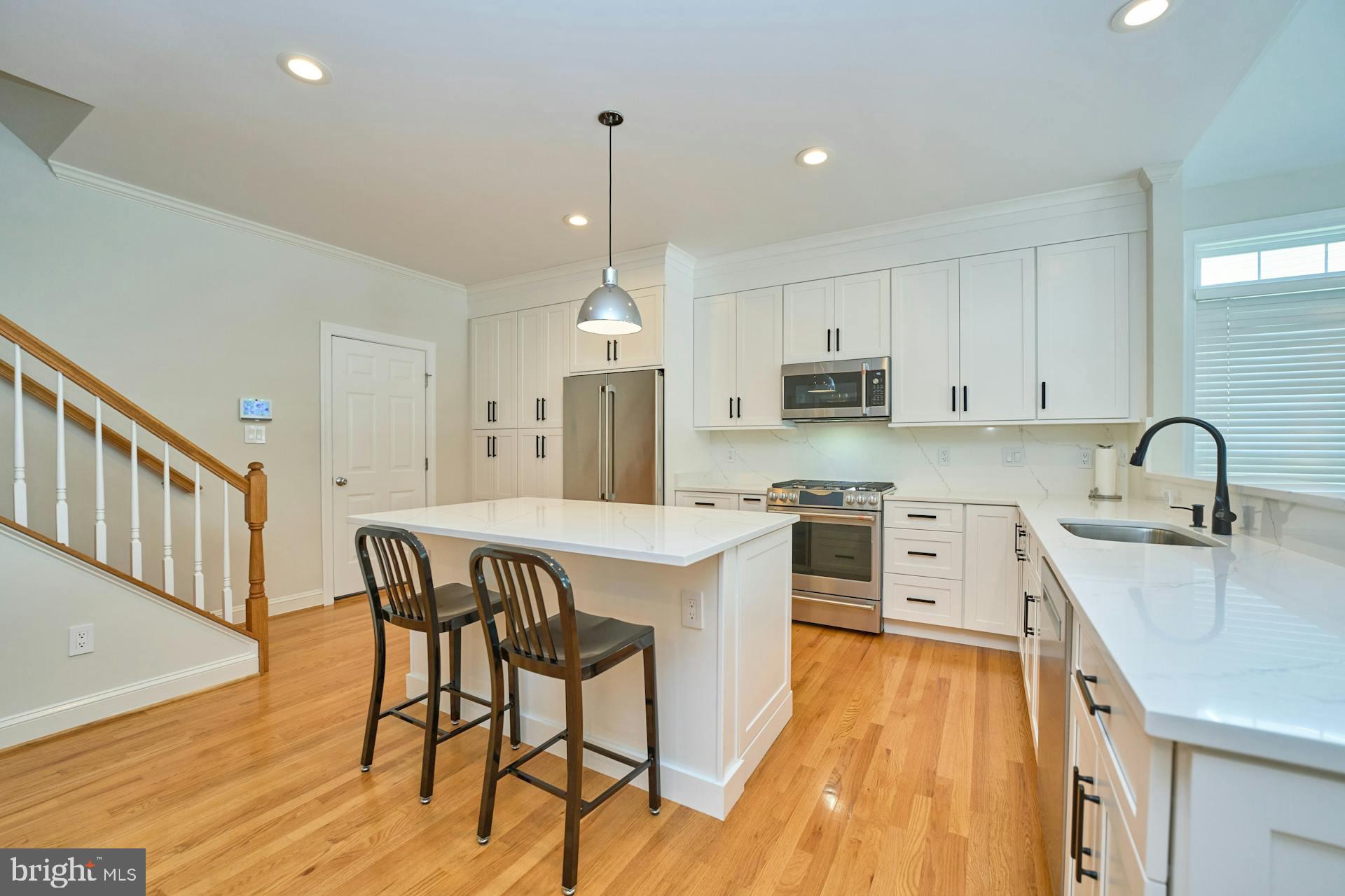 POTOMAC LAKES - Residential