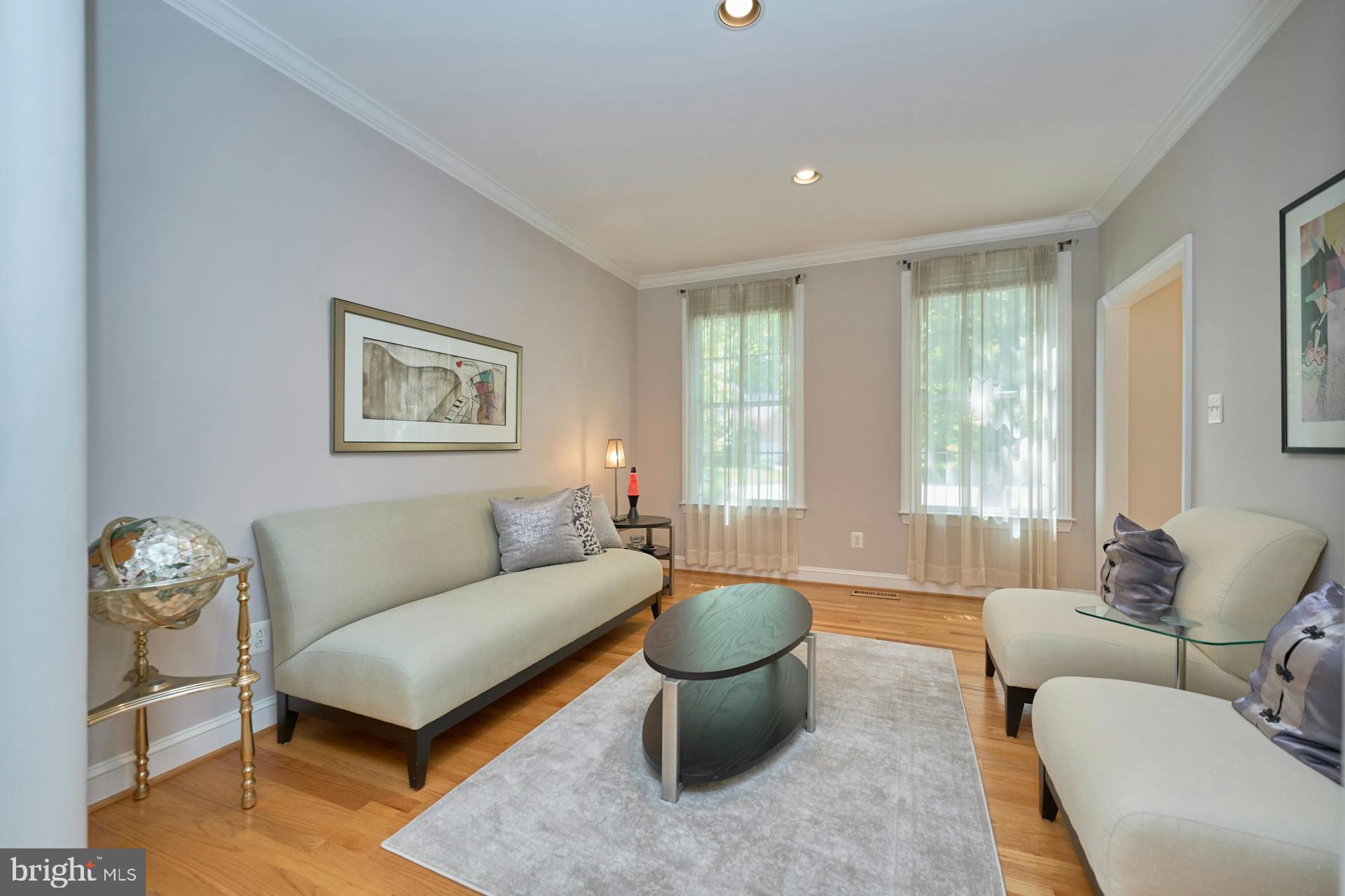 POTOMAC LAKES - Residential