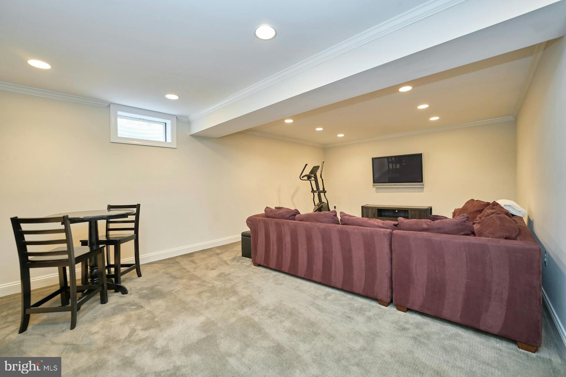 POTOMAC LAKES - Residential