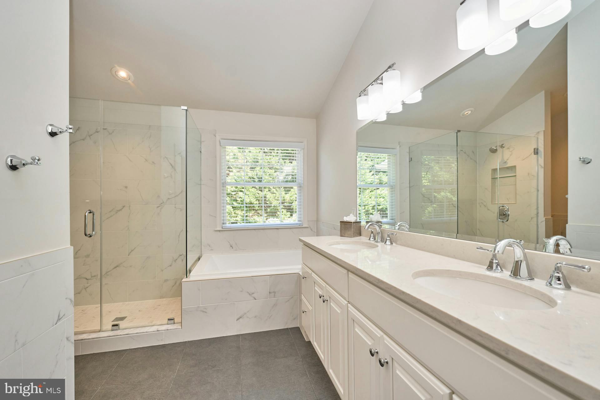 POTOMAC LAKES - Residential