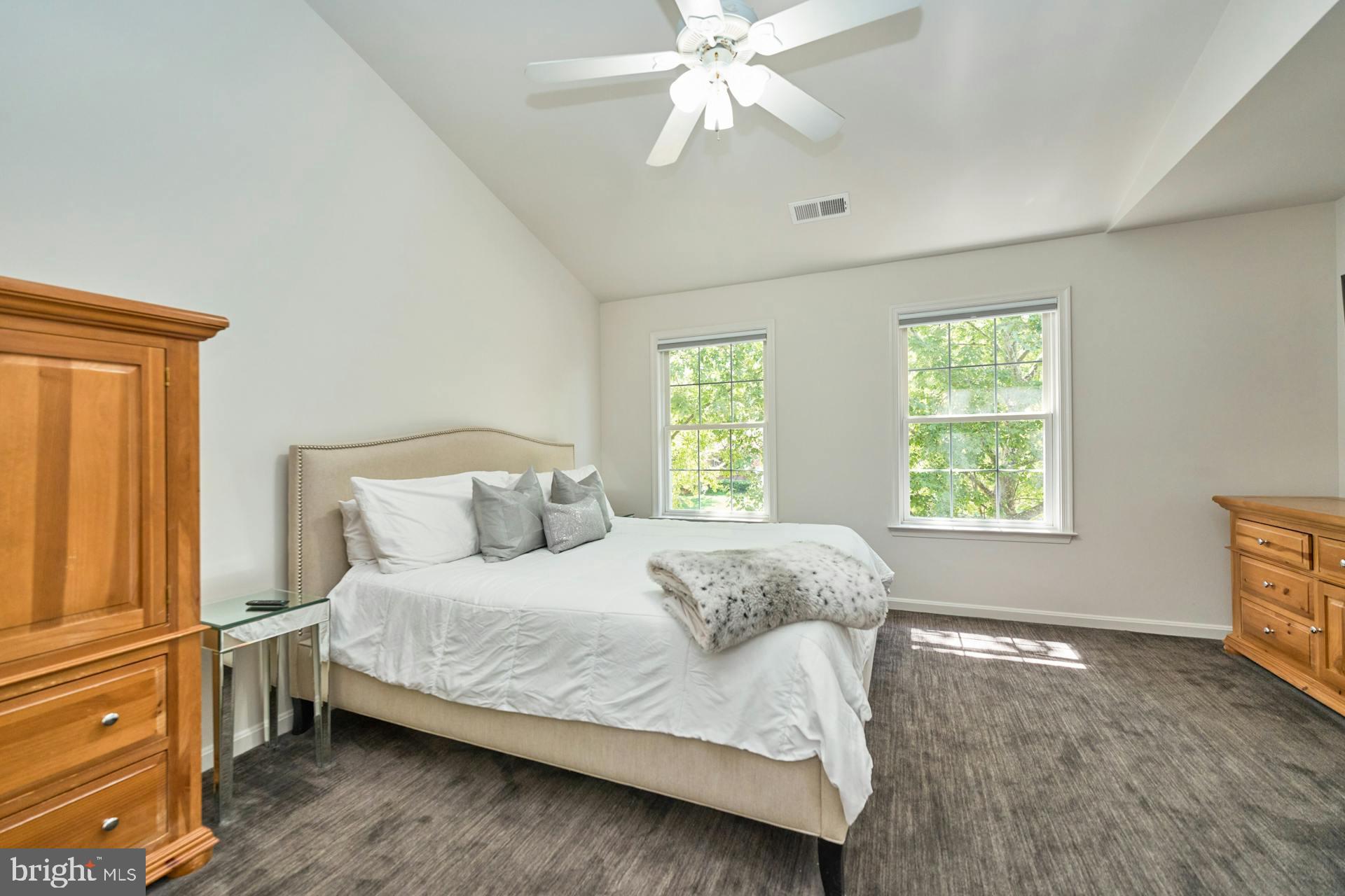 POTOMAC LAKES - Residential