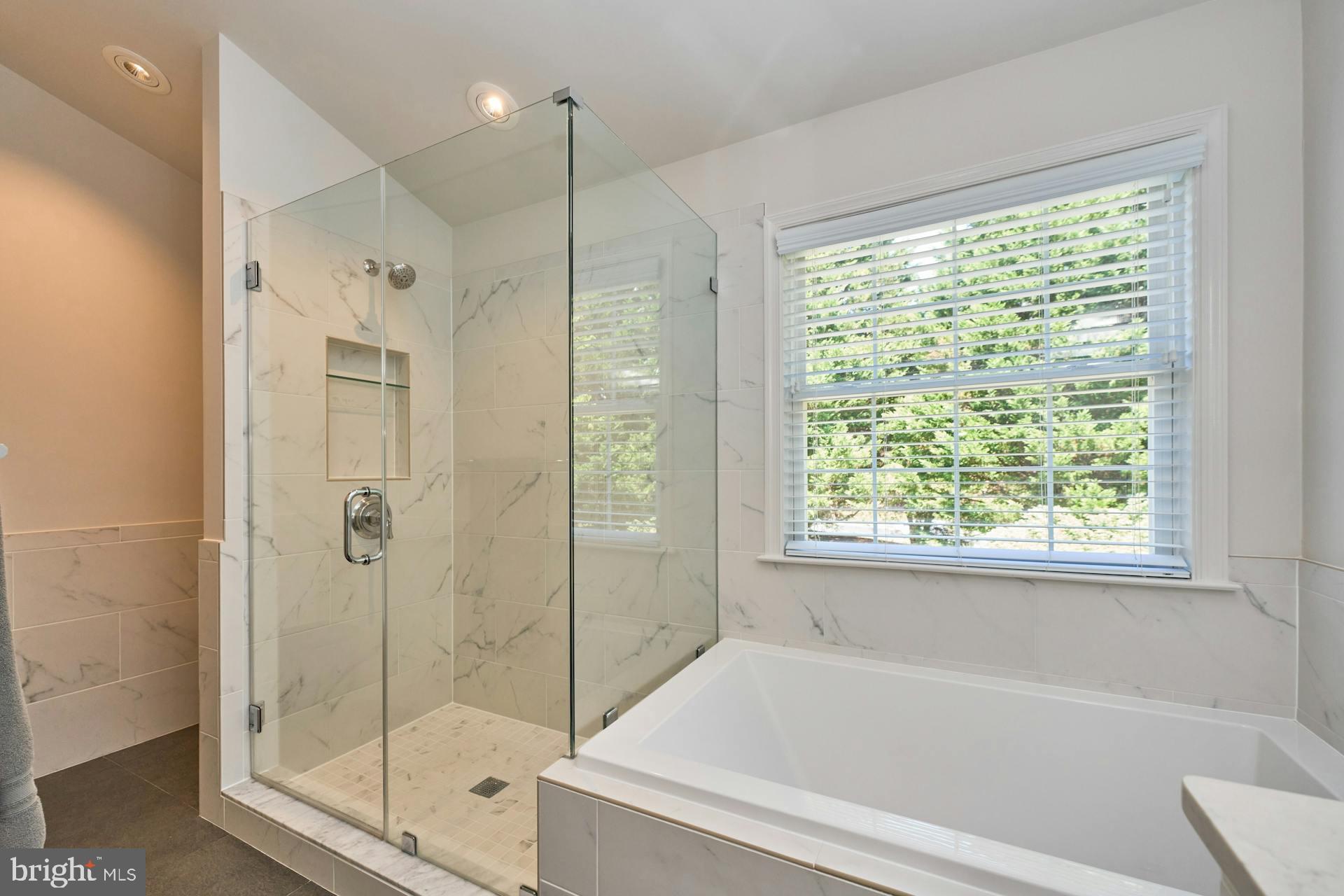 POTOMAC LAKES - Residential