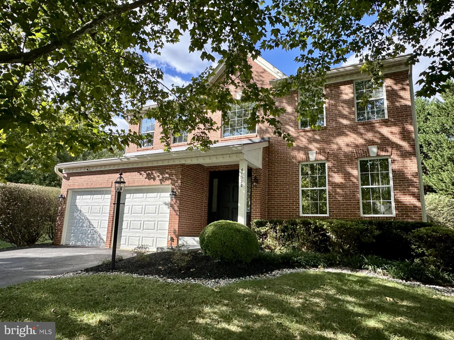 POTOMAC LAKES - Residential