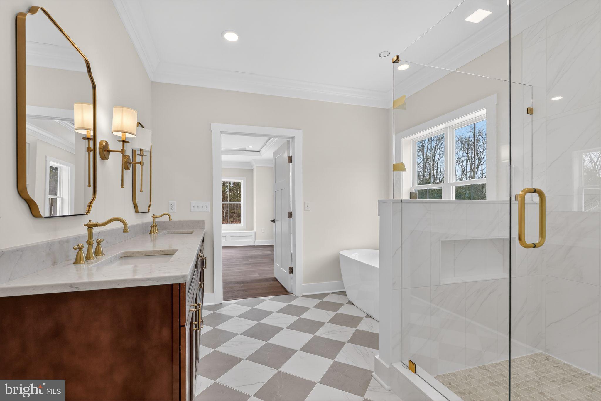 VILLAGE DOWN RIVER - Residential