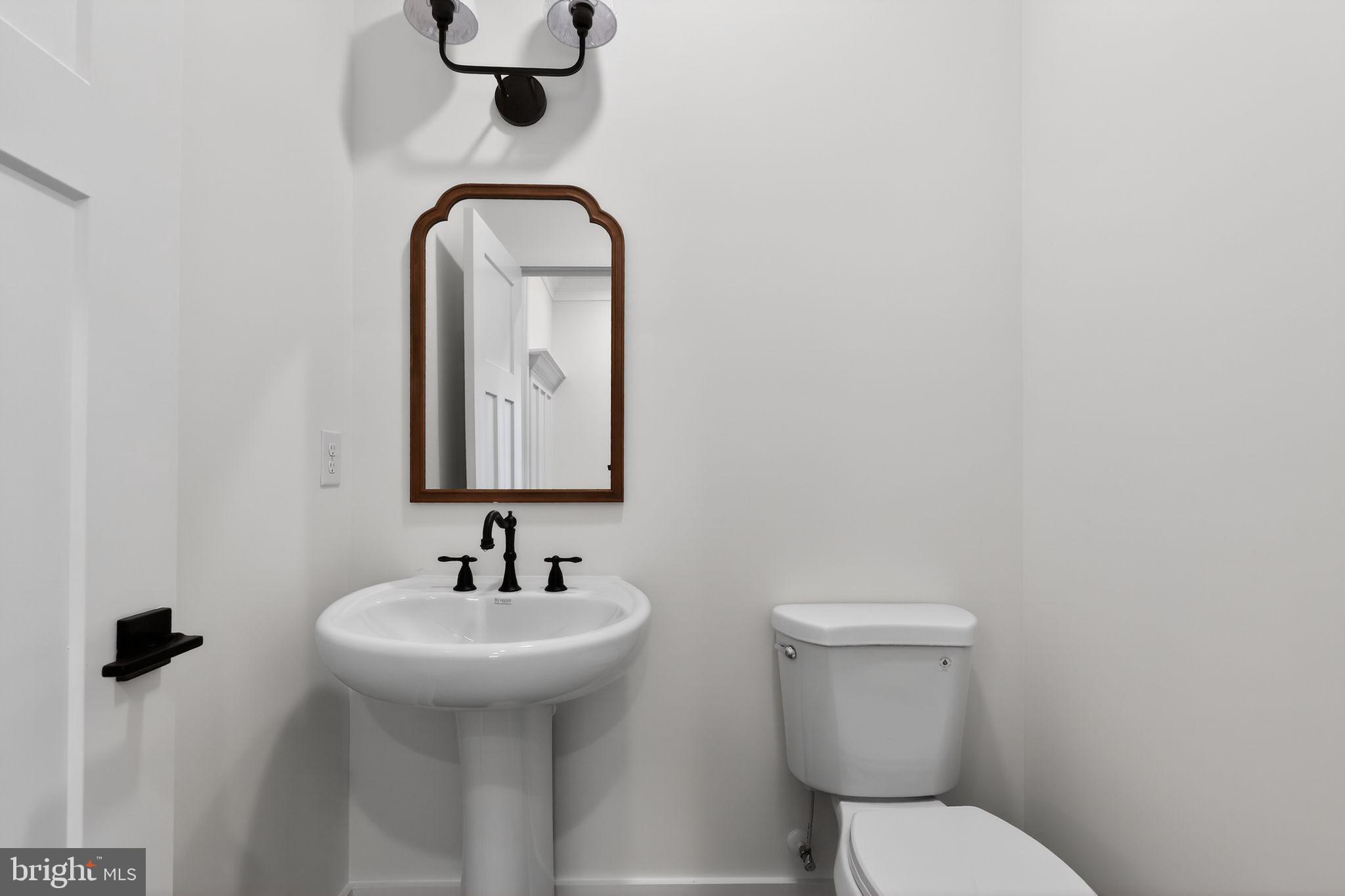 VILLAGE DOWN RIVER - Residential