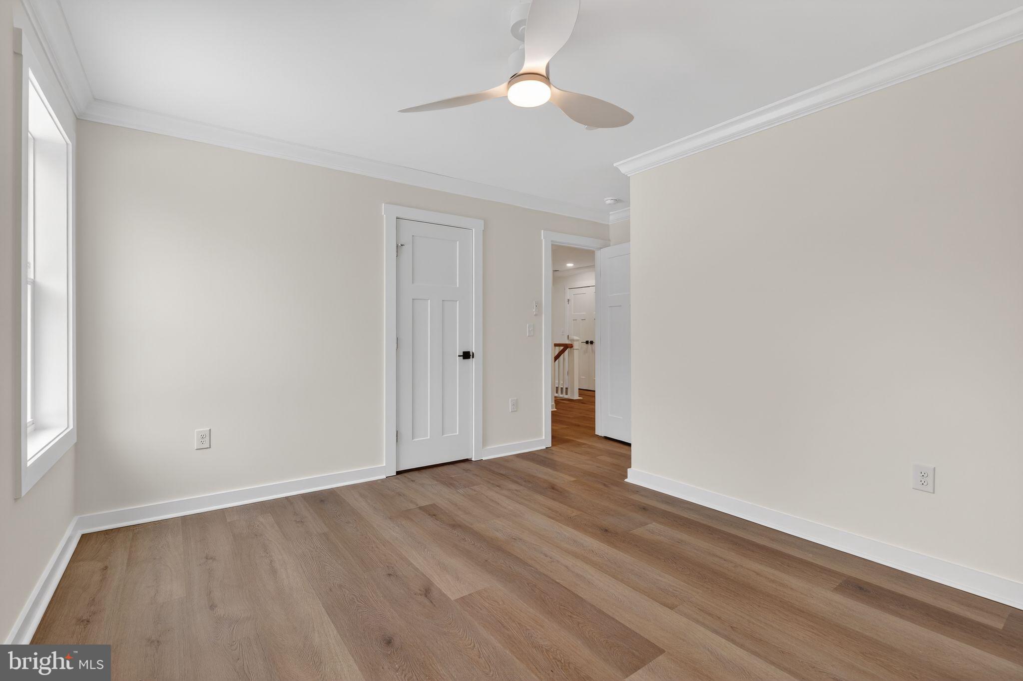 VILLAGE DOWN RIVER - Residential