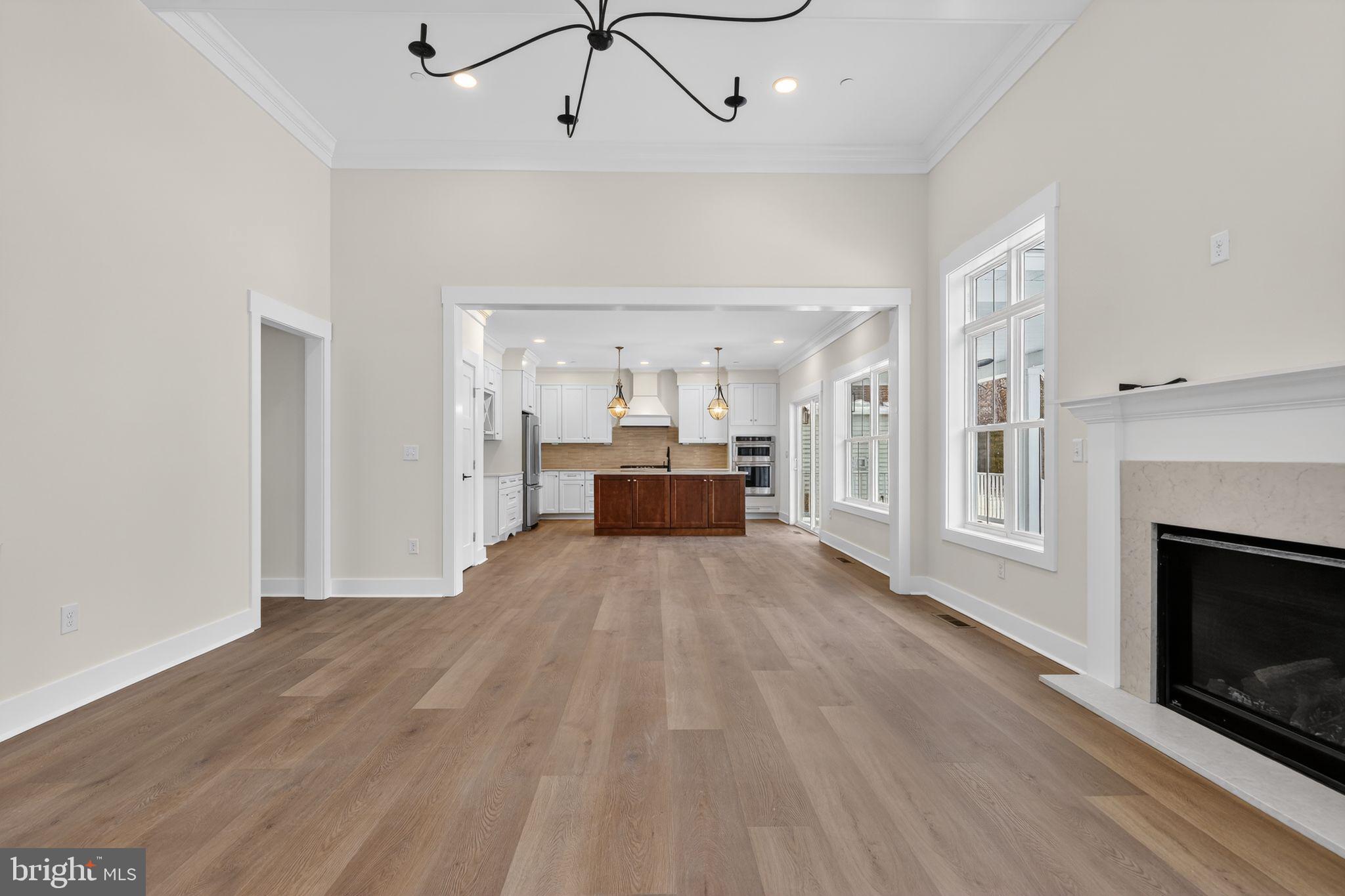 VILLAGE DOWN RIVER - Residential