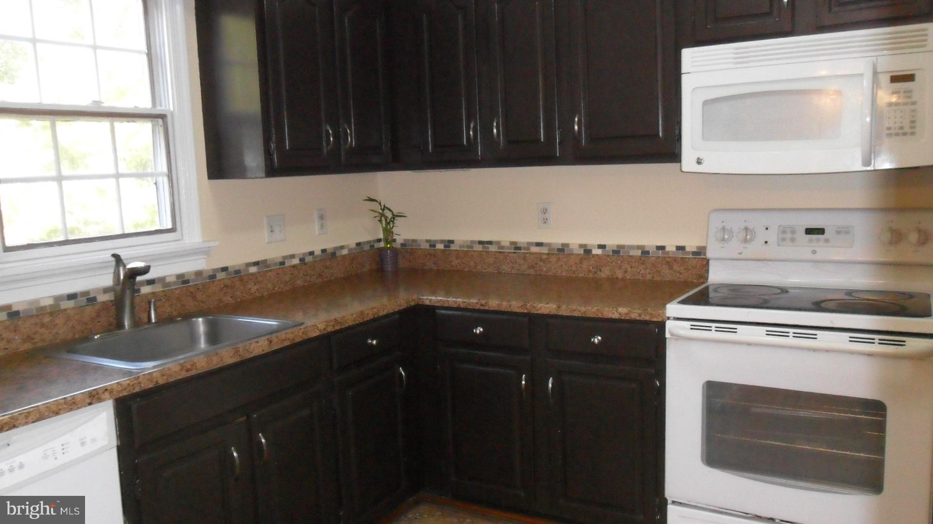 LAKE RIDGE - Residential Lease