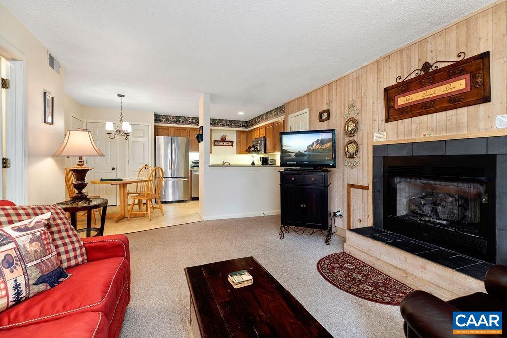 2031 STONE RIDGE CONDOS