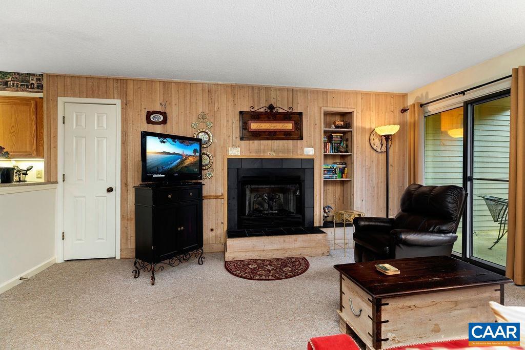 2031 STONE RIDGE CONDOS