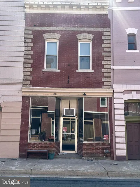 MLS: VAMN2010566