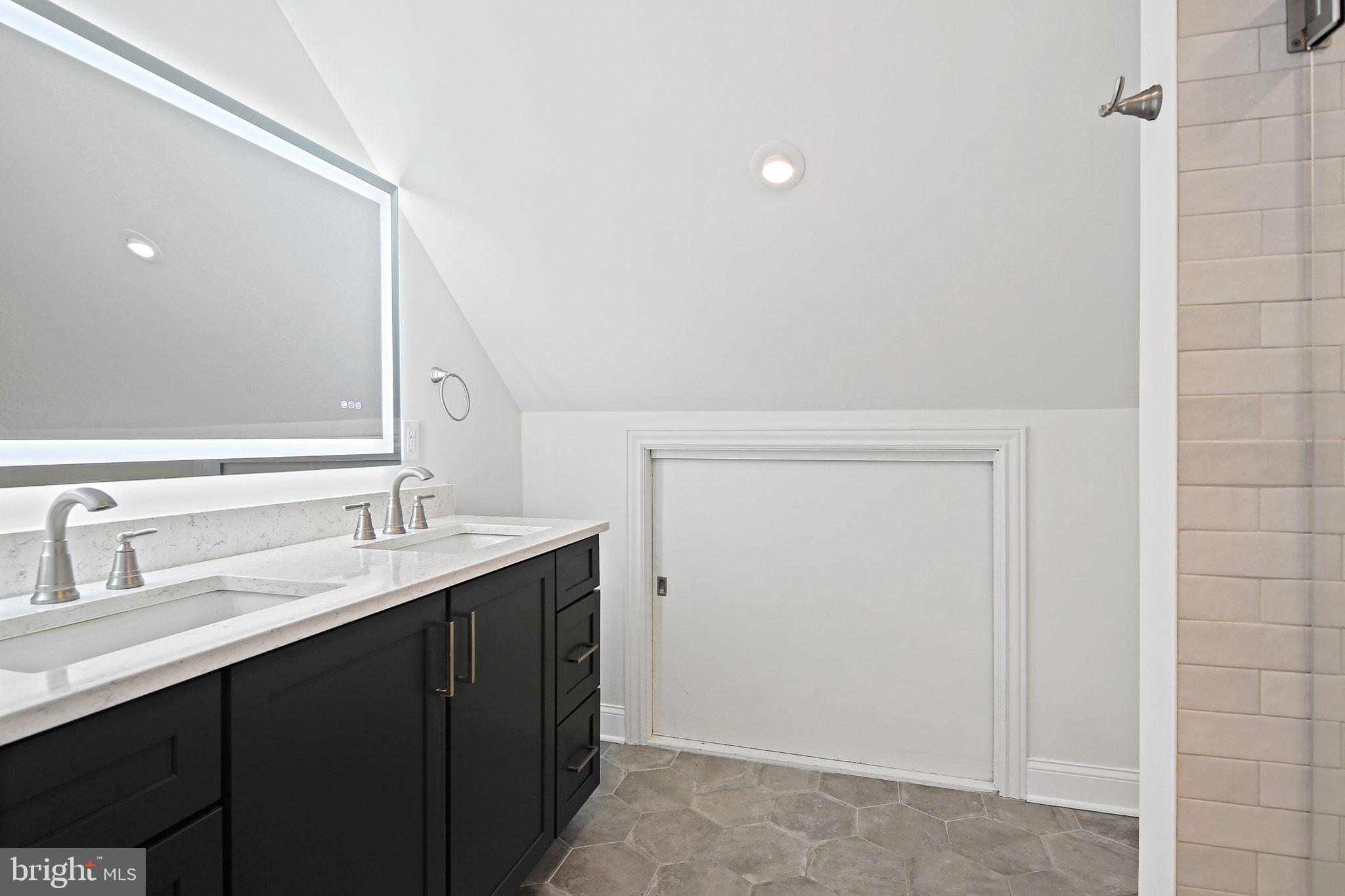 OAK FOREST - Residential