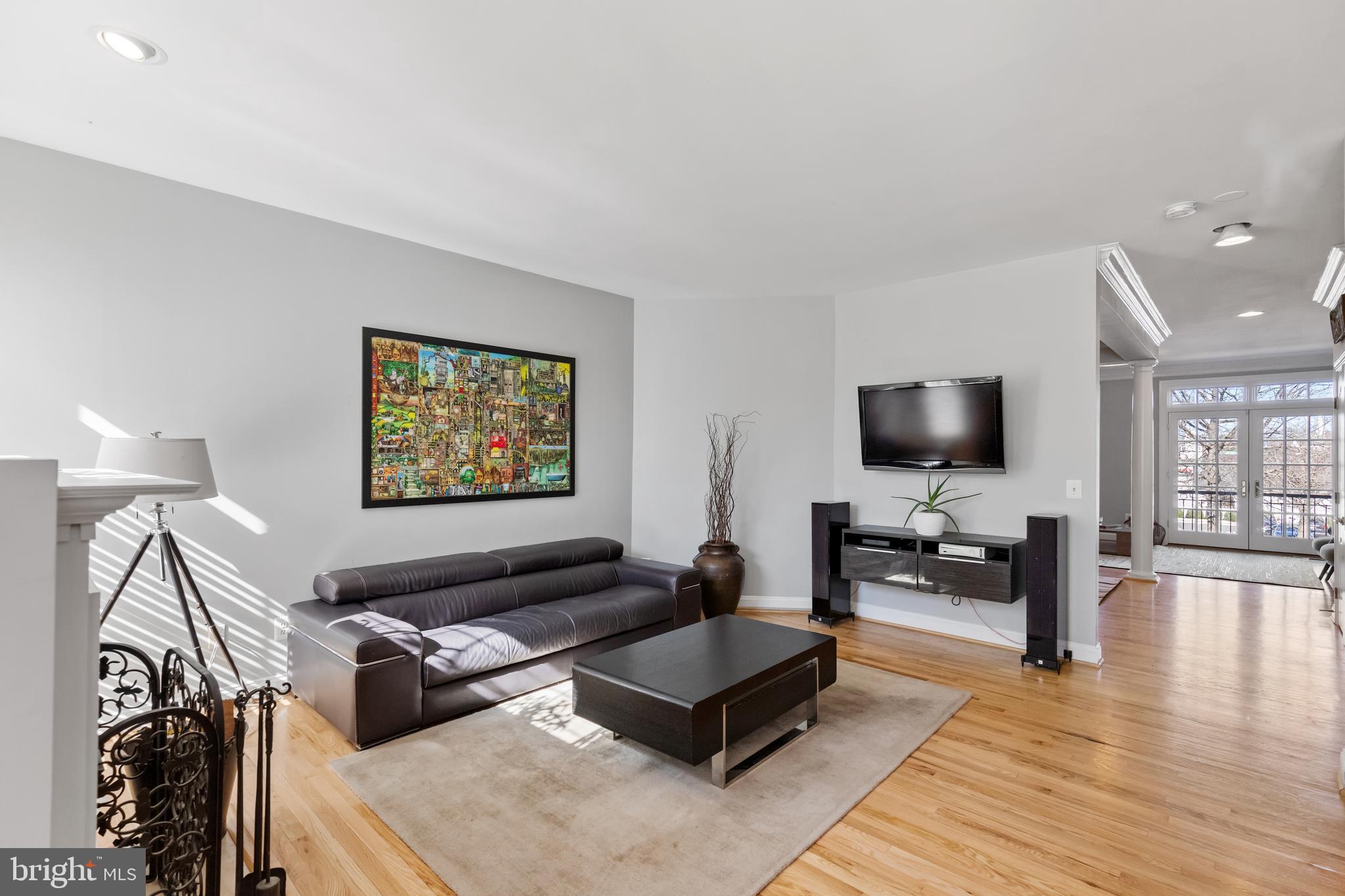 OAK MANOR - Residential