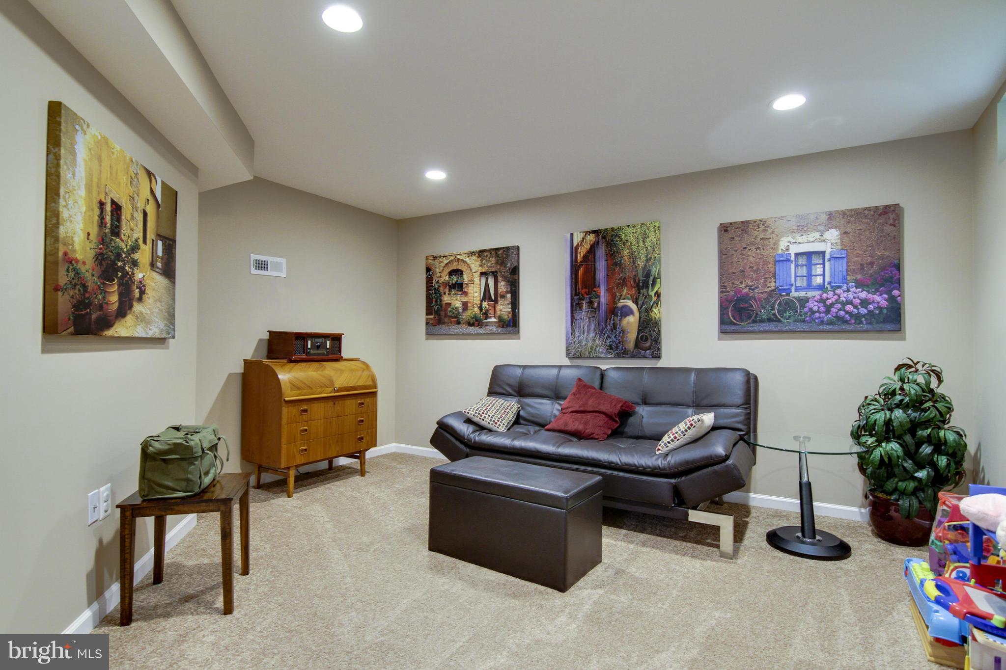 HERSCH FARM - Residential