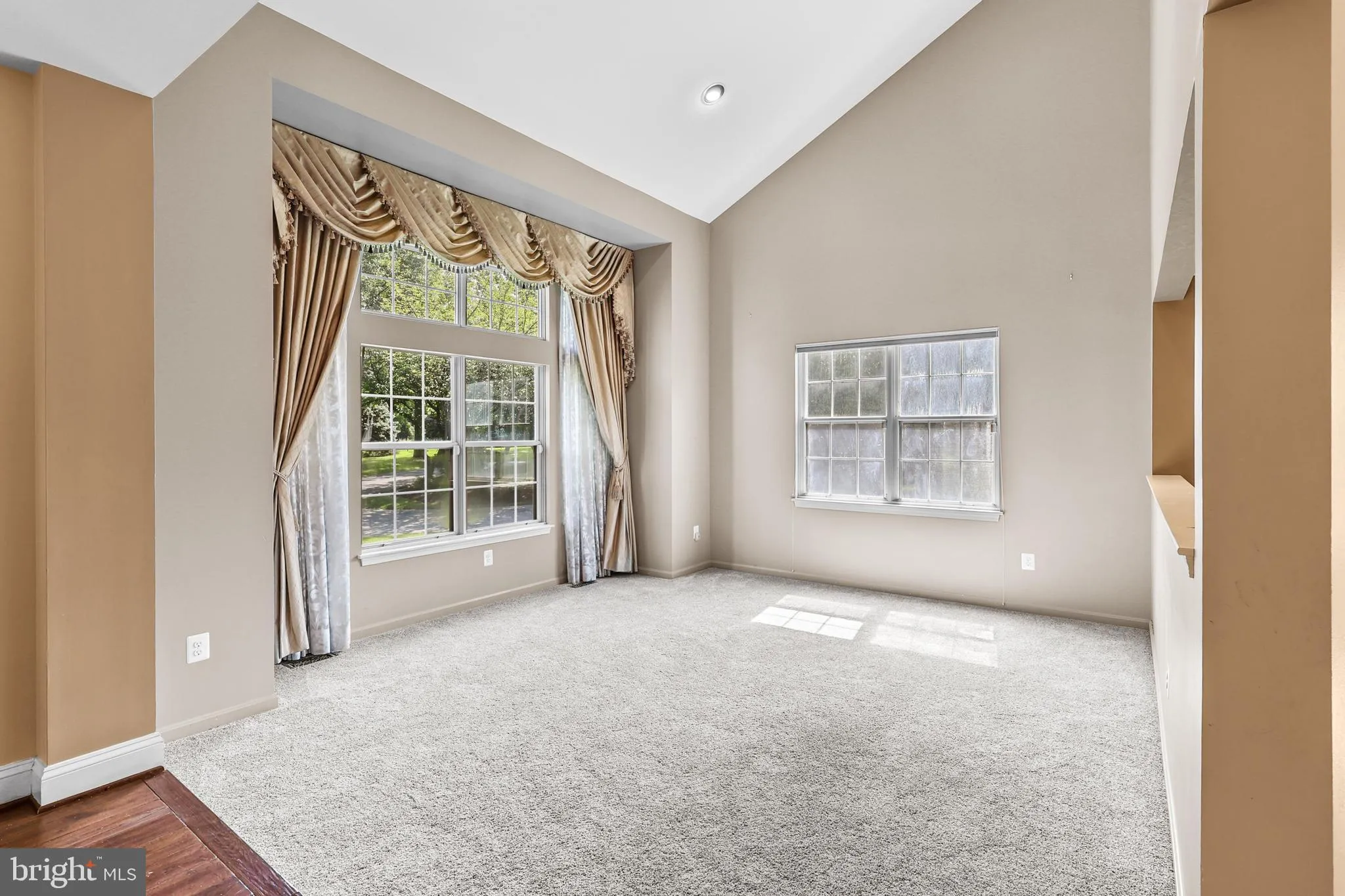 Owings Mills, Maryland 21117, United States, 4 Bedrooms Bedrooms, ,4 BathroomsBathrooms,Residential,Active,178566