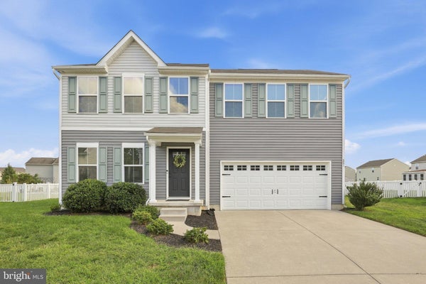 351 BLUECOAT ST, DOVER, DE 19901 - Image 50cb18e2bbd32908fbb1b550bdcd3dd2/1164053602
