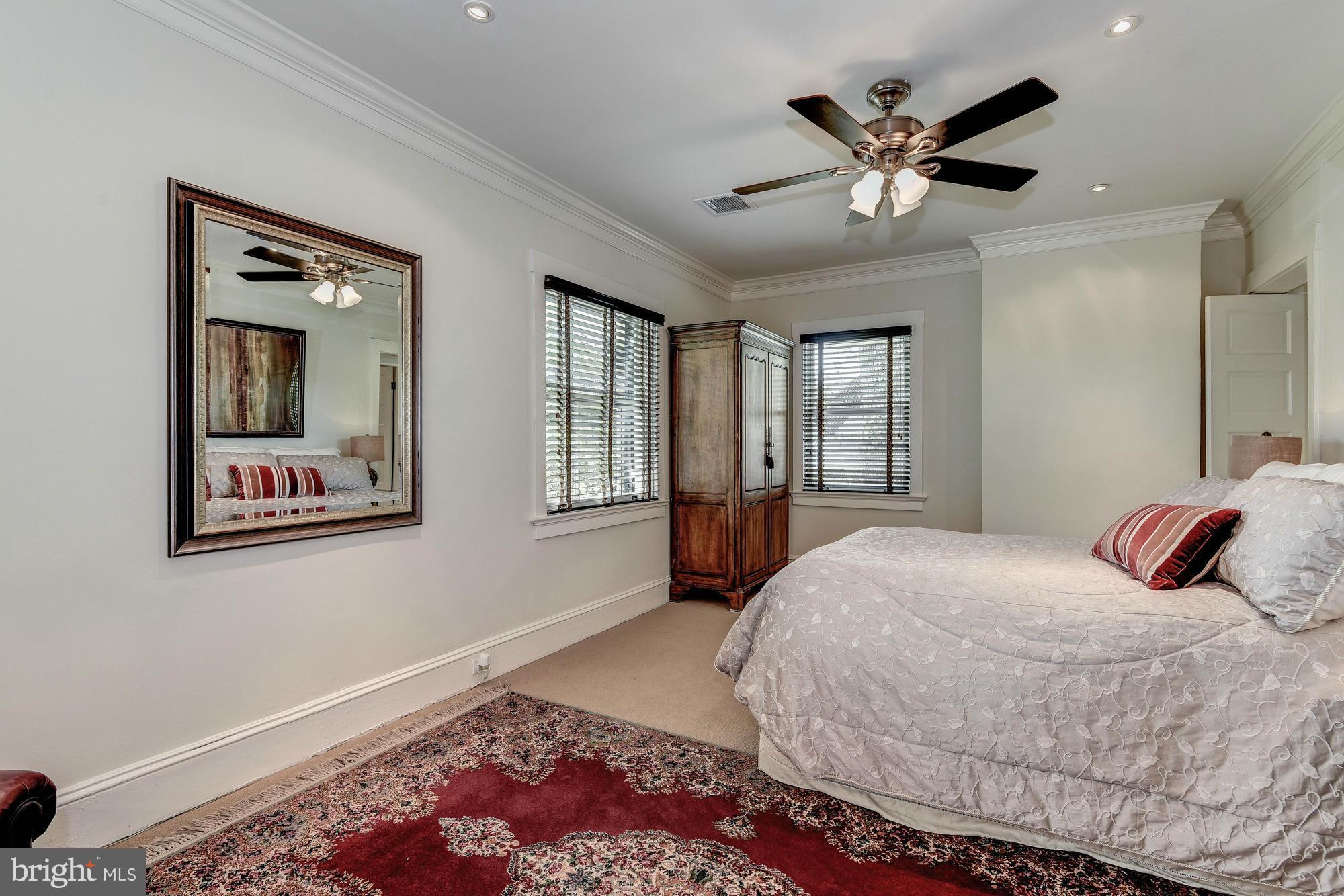 LORCOM HOUSE - Residential