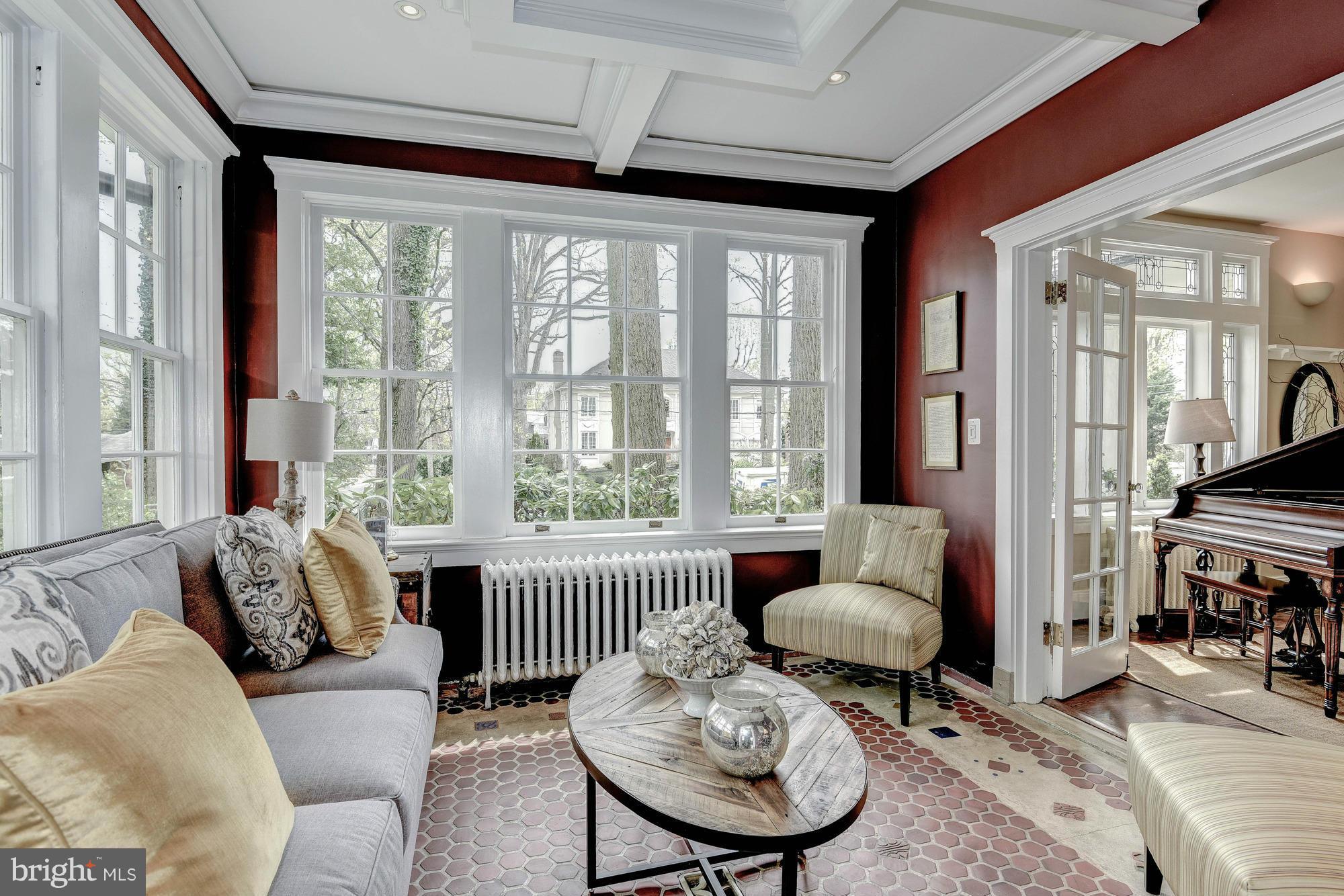 LORCOM HOUSE - Residential