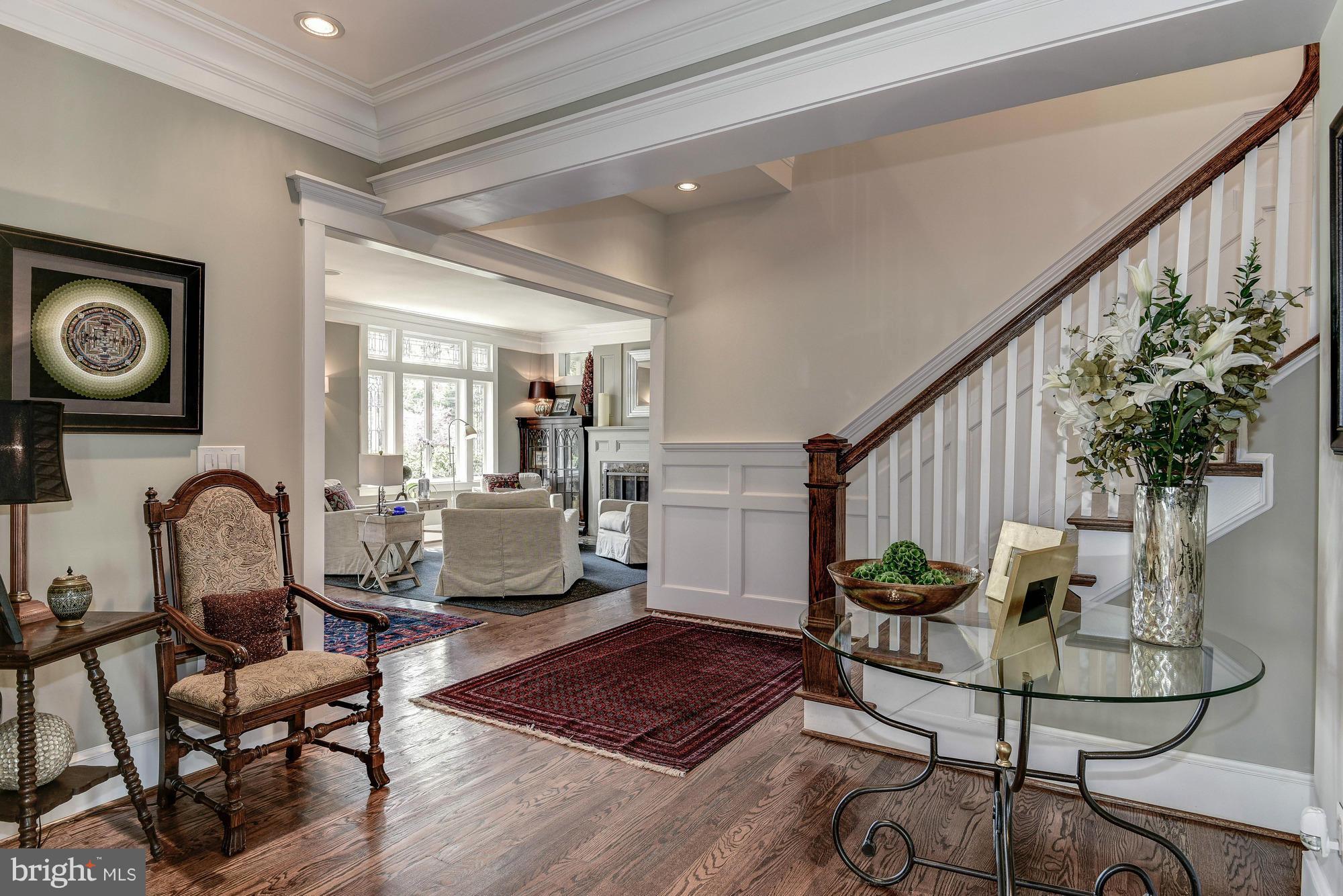 LORCOM HOUSE - Residential