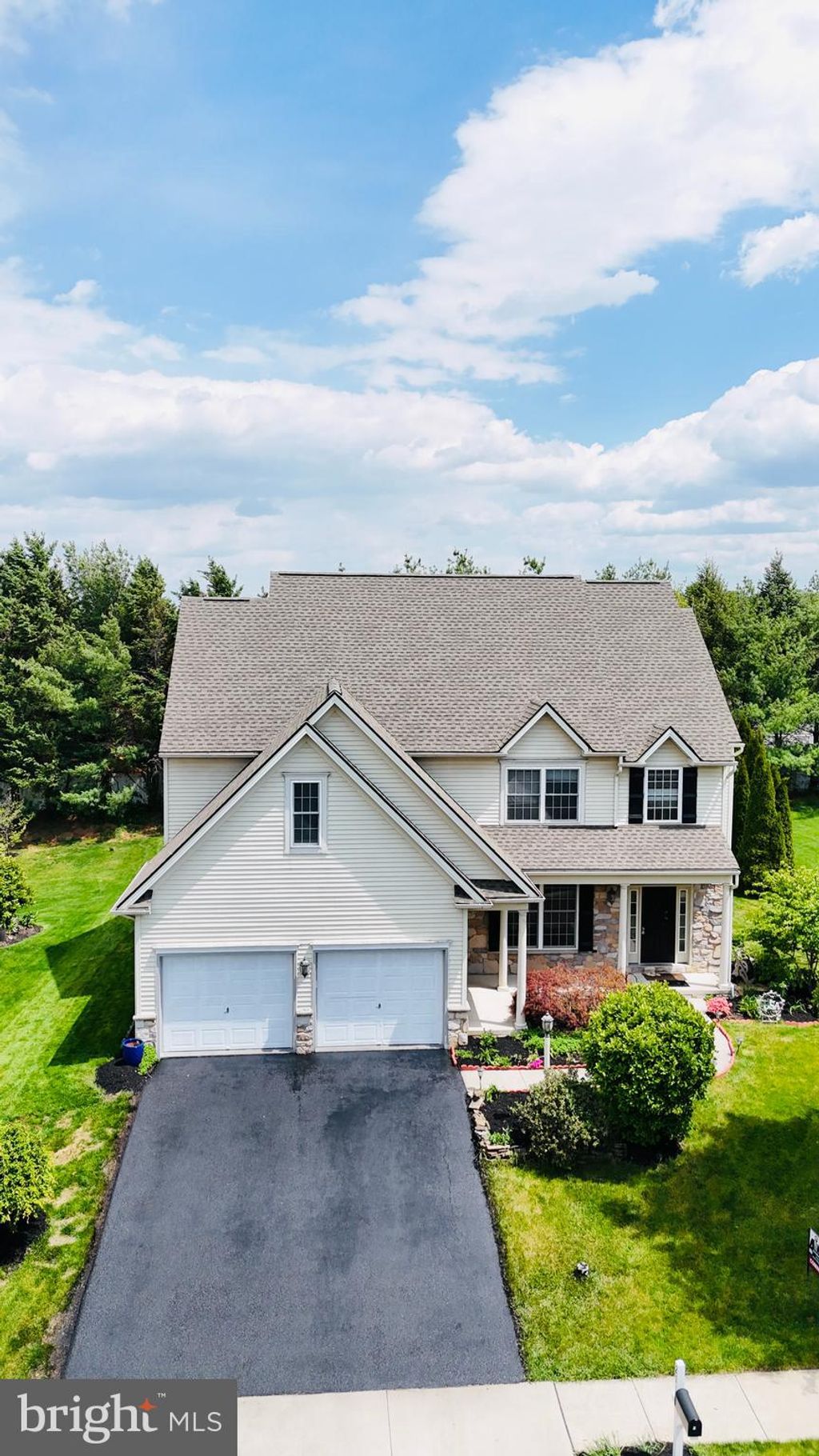 Photo of 271 Squire Lane, LITITZ, PA 17543 (MLS # PALA2087934)