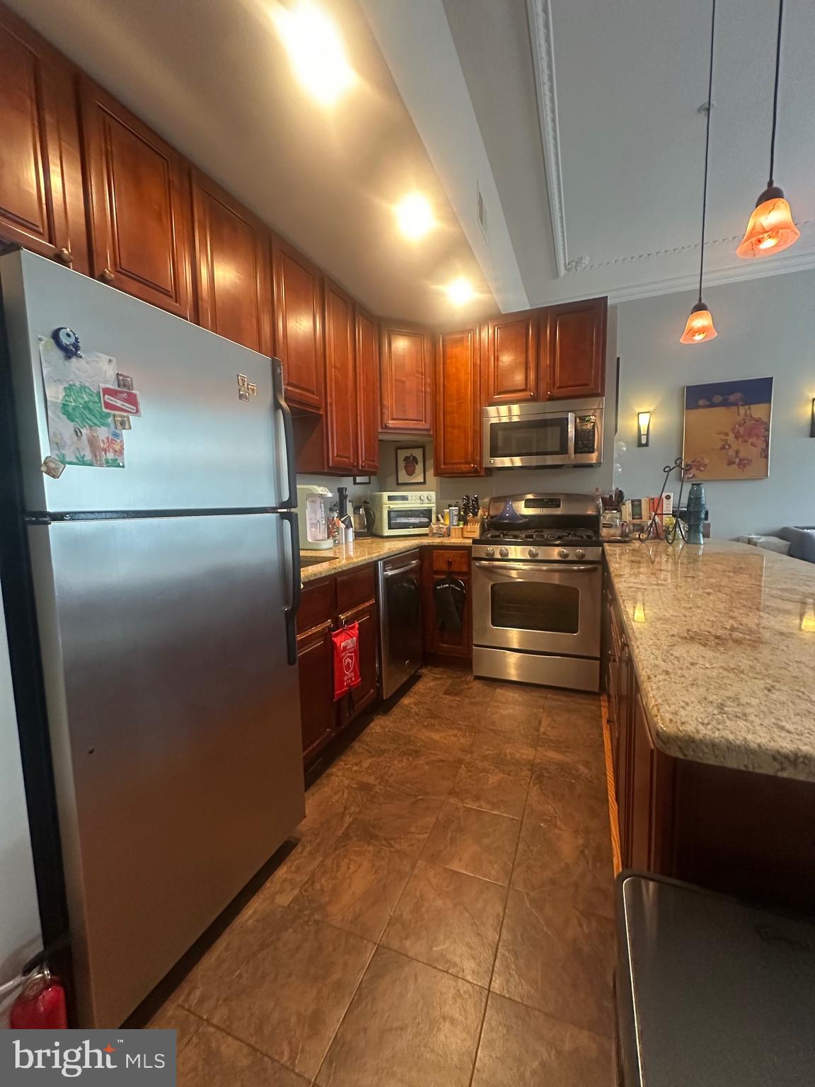 WASHINGTON SQ WEST - Residential Lease