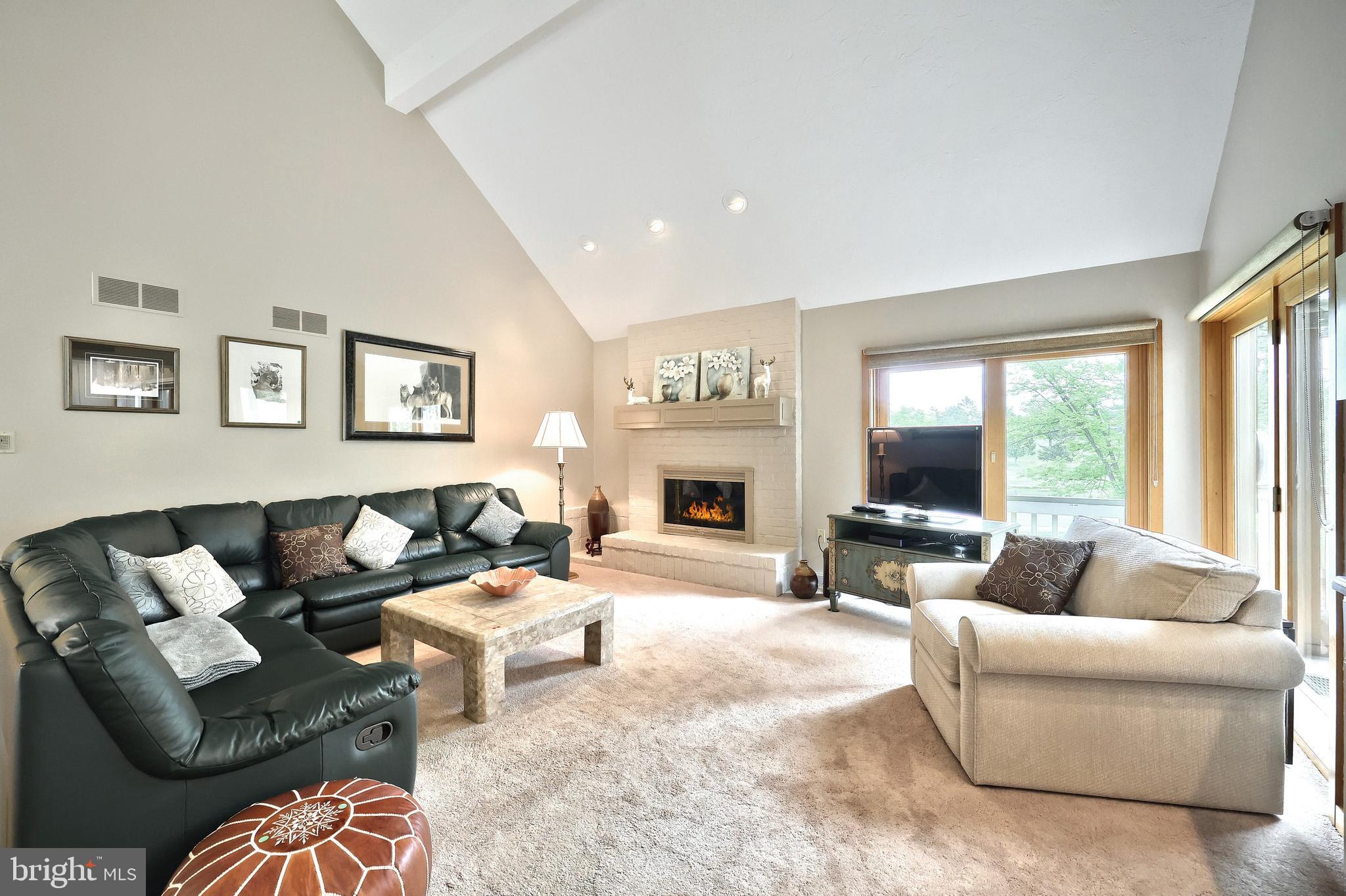 SOUTH HILLS - Residential