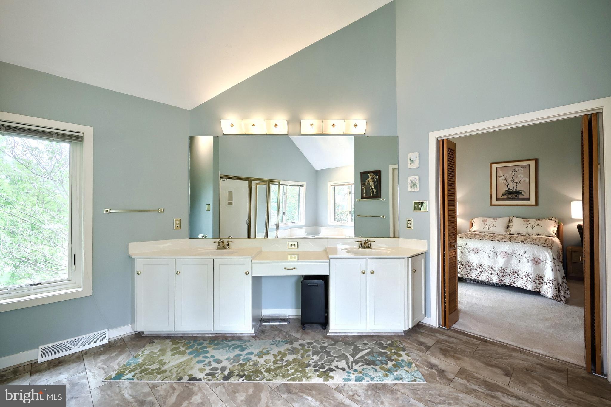 SOUTH HILLS - Residential