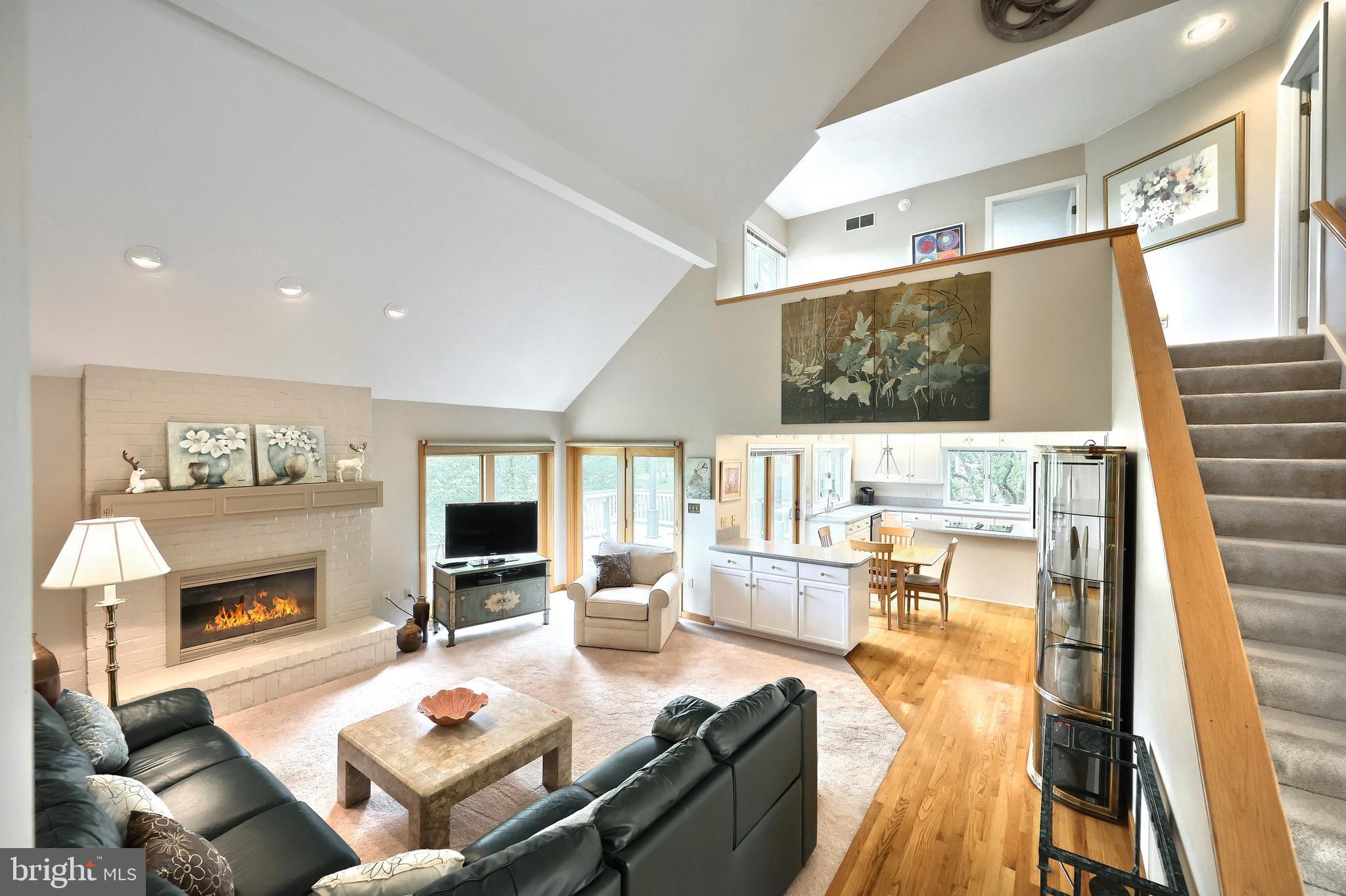 SOUTH HILLS - Residential