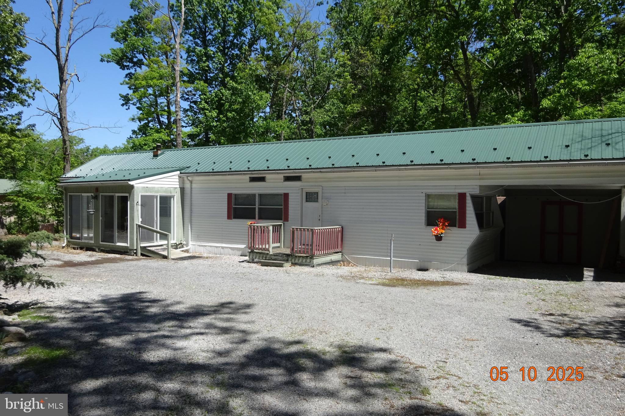 SAN-JO ACRES - Residential