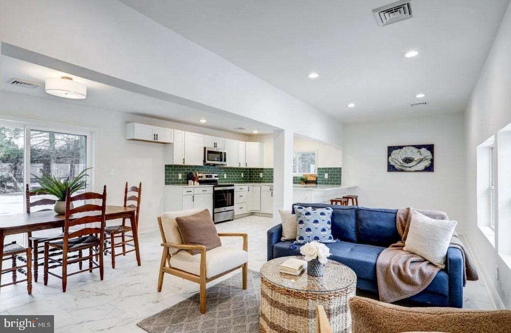 DAUPHIN COUNTY - Residential Lease